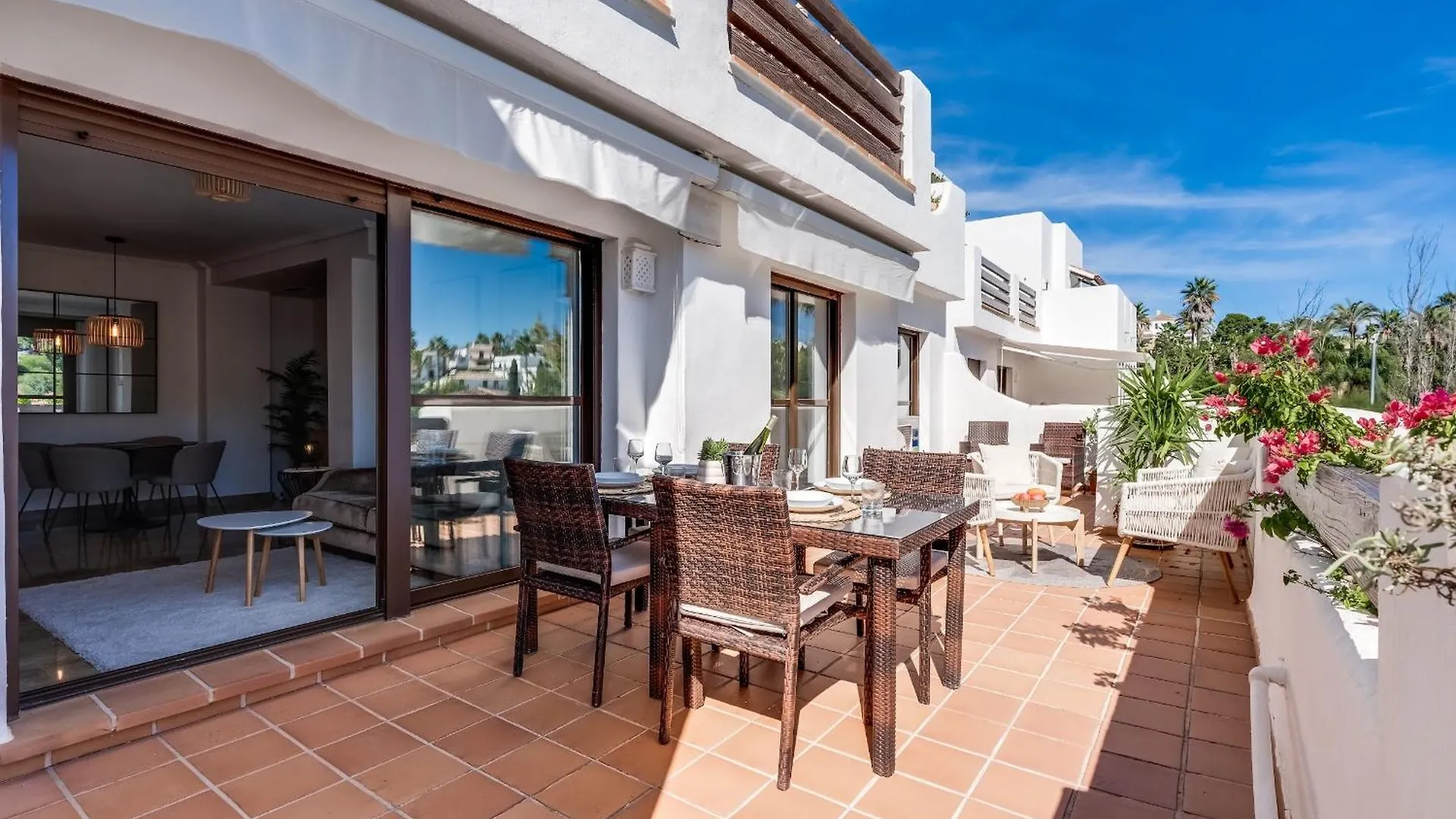 Apartment Prachtig Appartement Met Uitzicht Op Het Zwembad Estepona