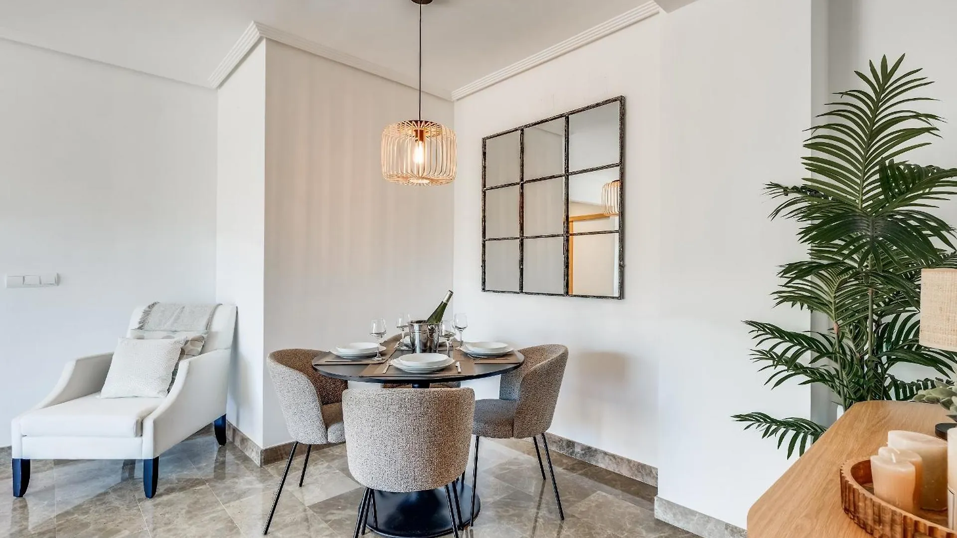 Apartment Prachtig Appartement Met Uitzicht Op Het Zwembad Estepona
