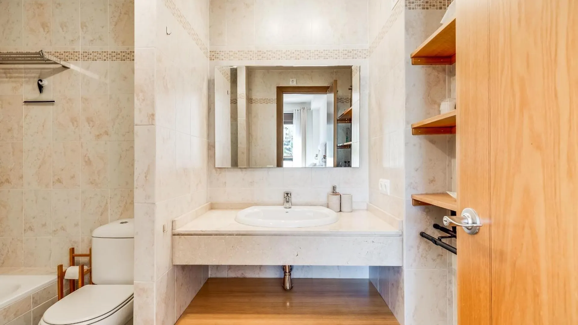 Apartment Prachtig Appartement Met Uitzicht Op Het Zwembad Estepona