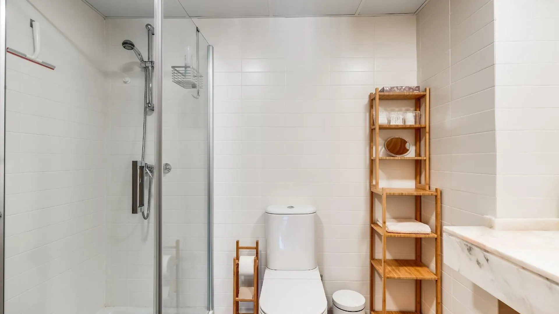 Prachtig Appartement Met Uitzicht Op Het Zwembad Estepona Apartment
