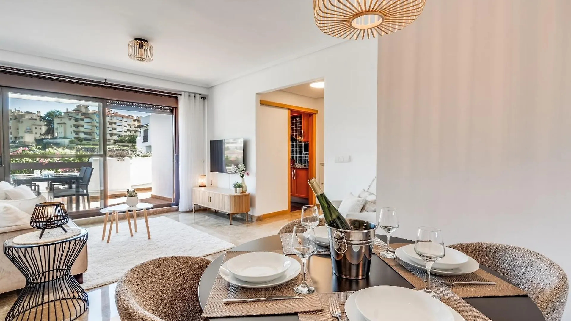 Apartment Prachtig Appartement Met Uitzicht Op Het Zwembad Estepona Spain